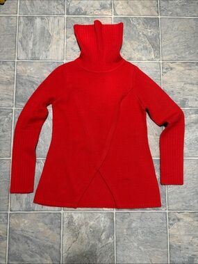 G by Giuliana Red Crossover Turtleneck Sweater